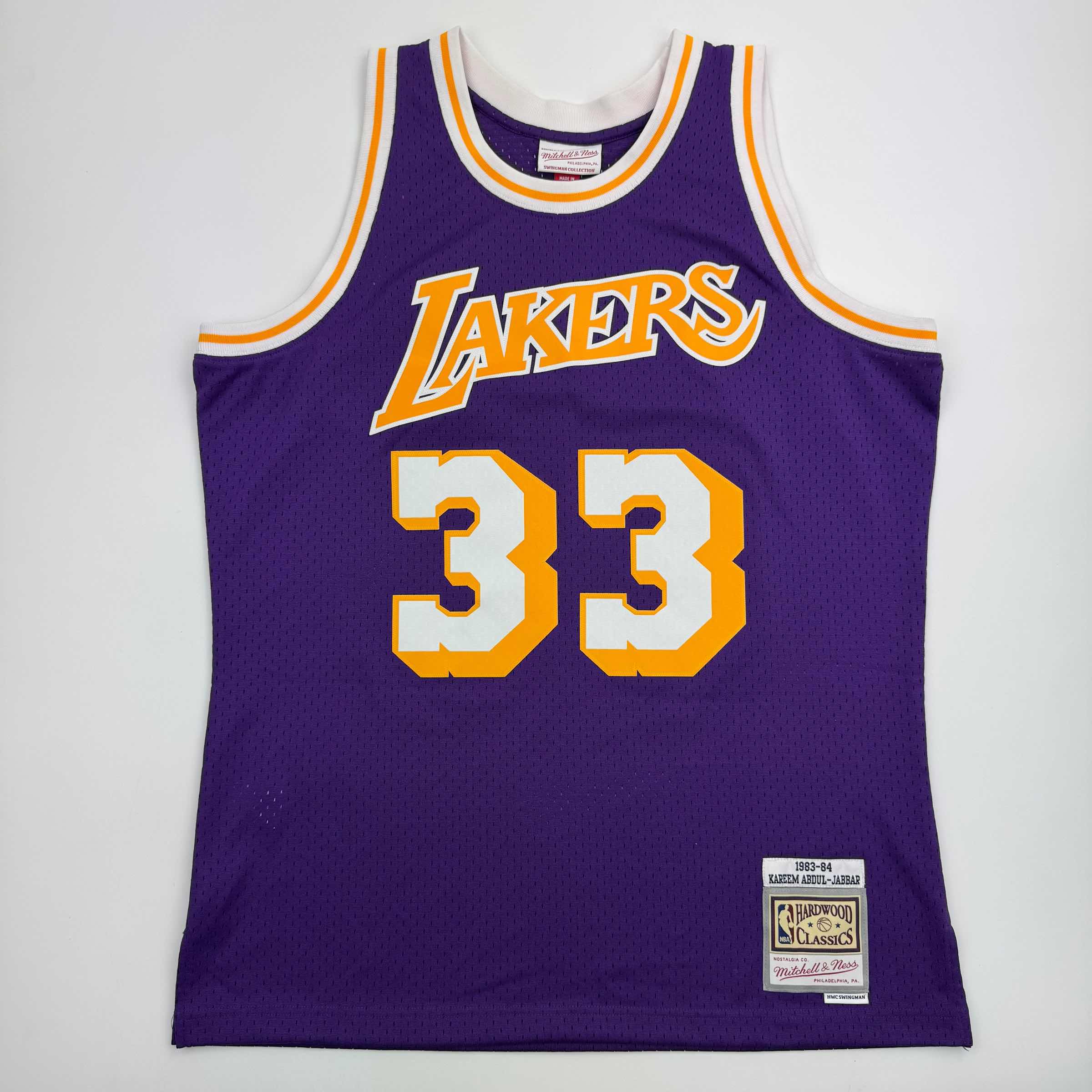 Autographed/Signed Kareem Abdul-Jabbar Los Angeles Lakers Mitchell & Ness Purple Basketball Jersey Fanatics COA - Image 4