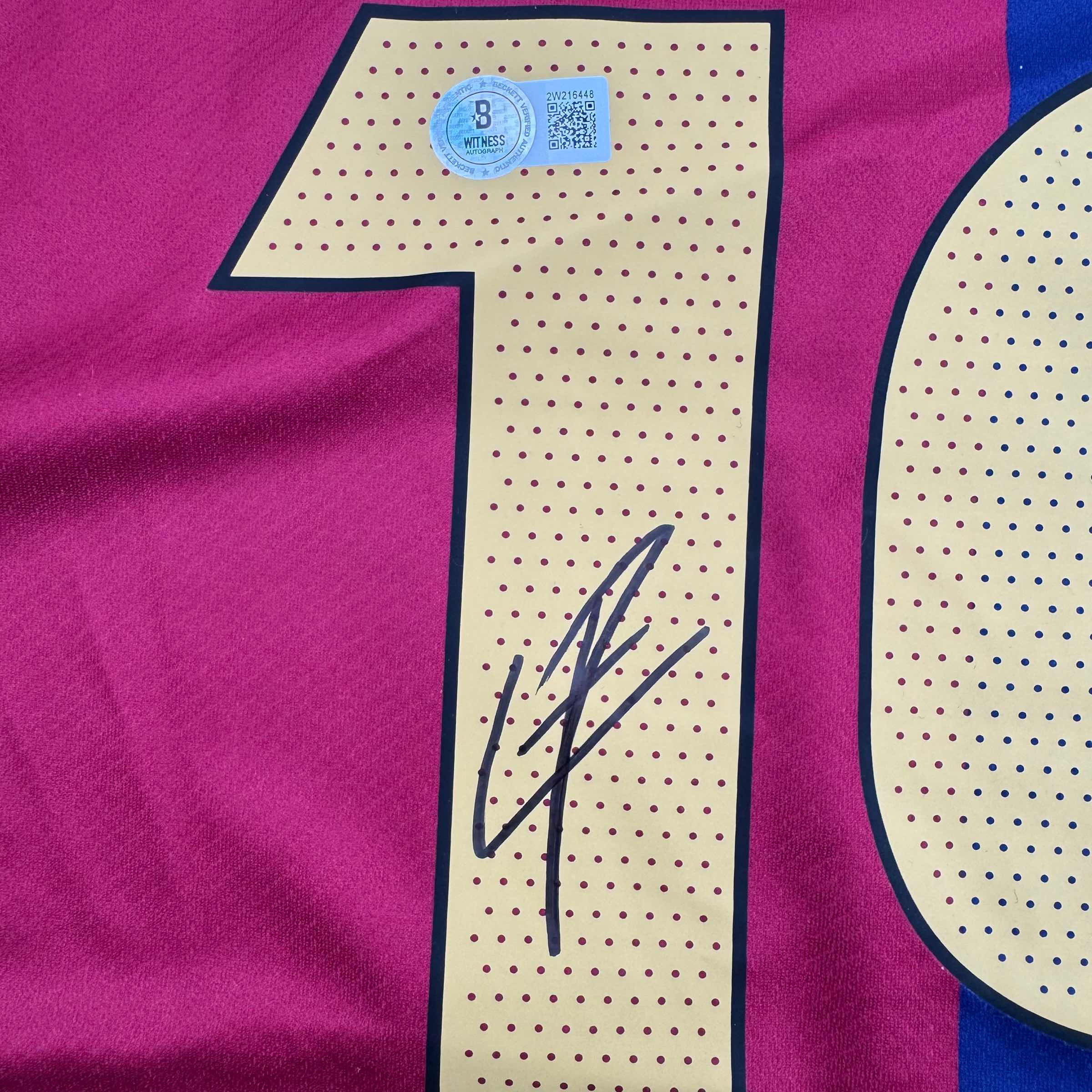 Autographed FC Barcelona Lamine Yamal Soccer Jersey - Image 3