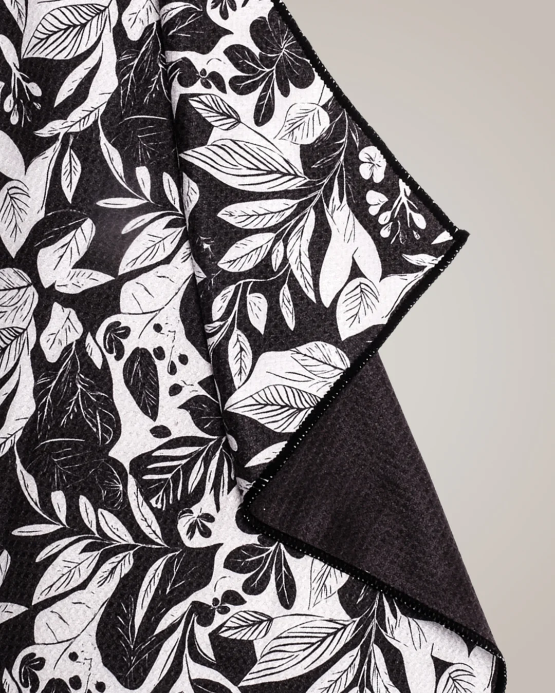 Black Forest Quick-drying Towel - Image 2