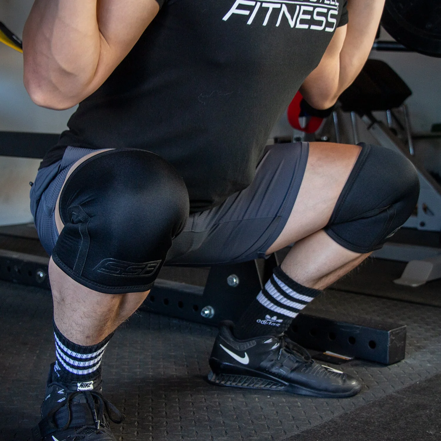 BLACK LABEL Knee Sleeves (7mm) - Image 2