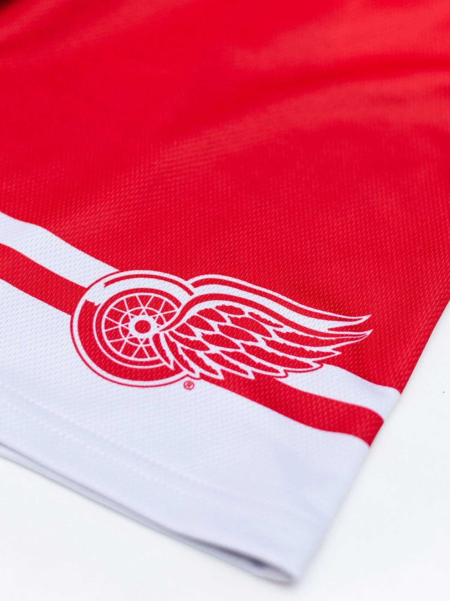Detroit Red Wings Mesh Hockey Shorts - Image 3