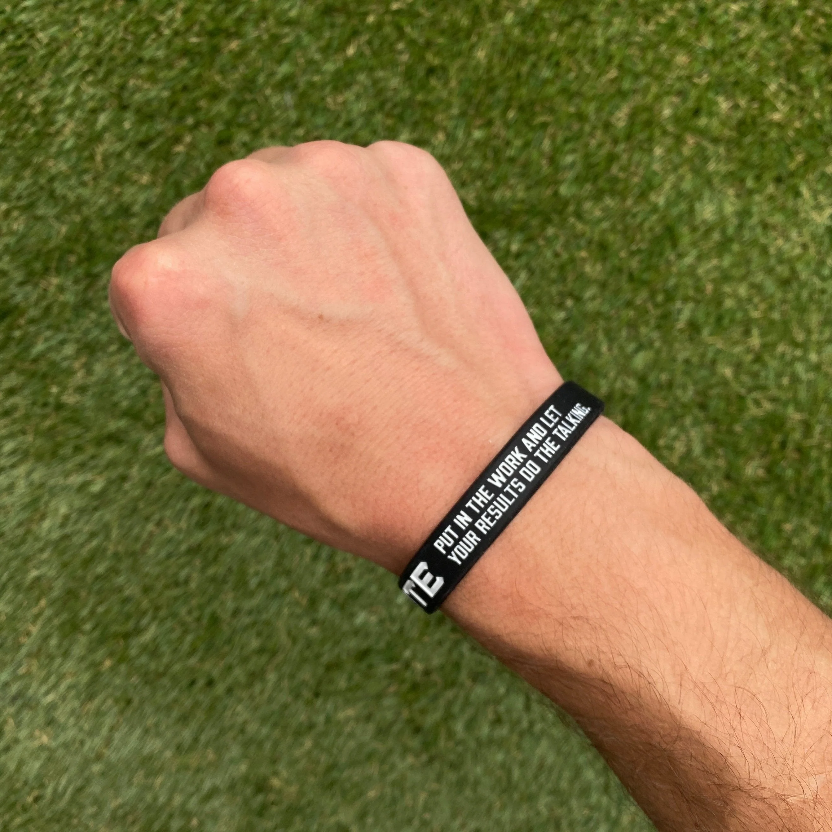 EXECUTE Wristband - Image 3