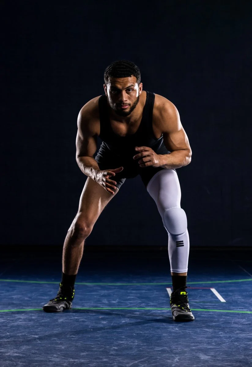 Full-Length Padded White Knee Sleeve - Image 5