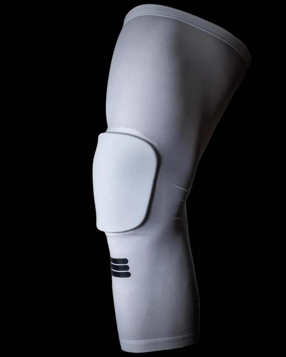 Full-Length Padded White Knee Sleeve - Image 9