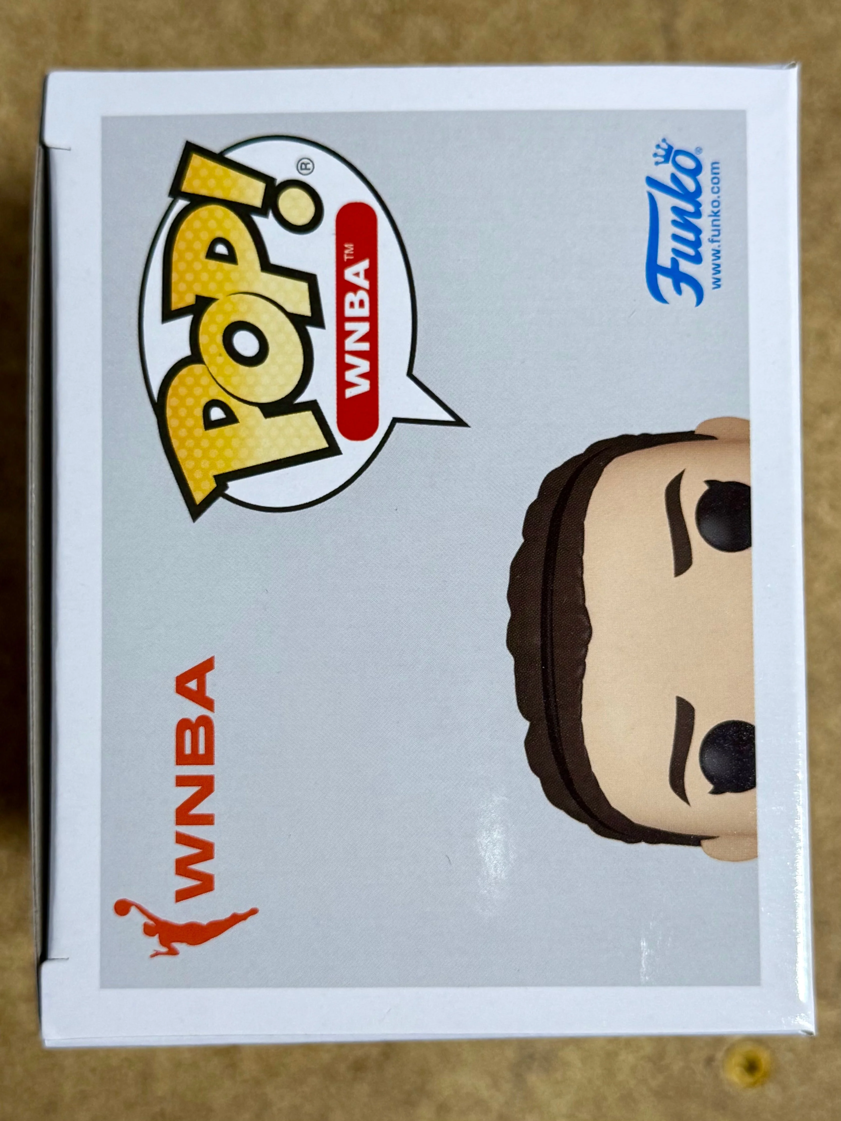 Funko Pop! Basketball Caitlyn Clark #02 WNBA Indiana Fever NCAA Iowa Hawkeyes - Image 5