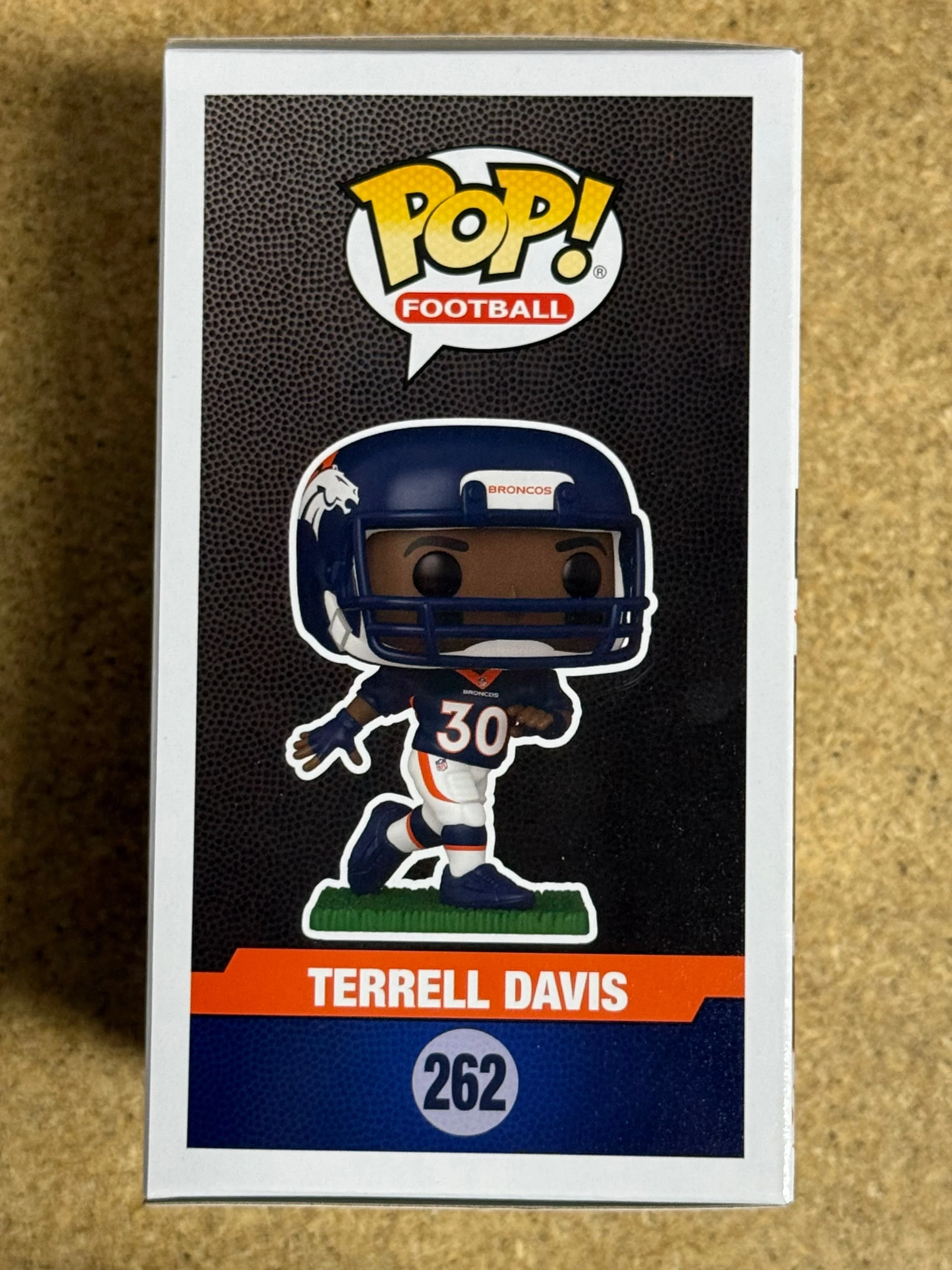 Funko Pop! Football Terrell Davis #262 NFL Denver Broncos Running Back 2024 - Image 4