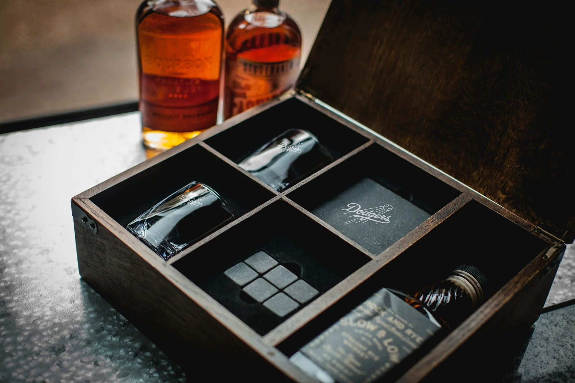 Los Angeles Dodgers - Whiskey Box Gift Set - Image 2