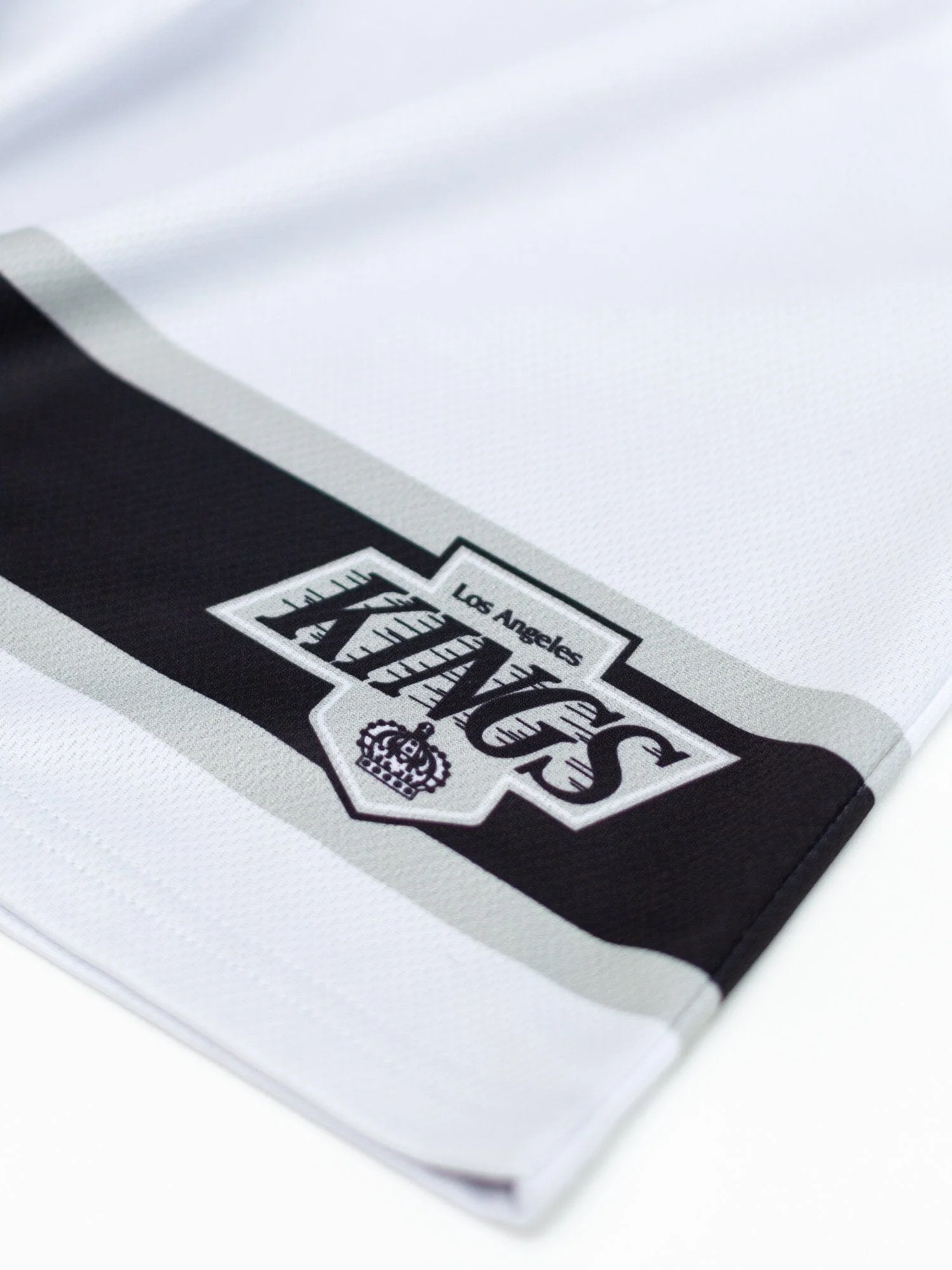 Los Angeles Kings Retro Alternate Mesh Hockey Shorts - Image 3