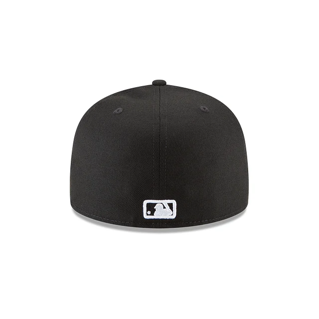 MLB Basic New York Yankees Black / White Hat - Image 2
