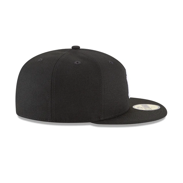 MLB Basic New York Yankees Black / White Hat - Image 4