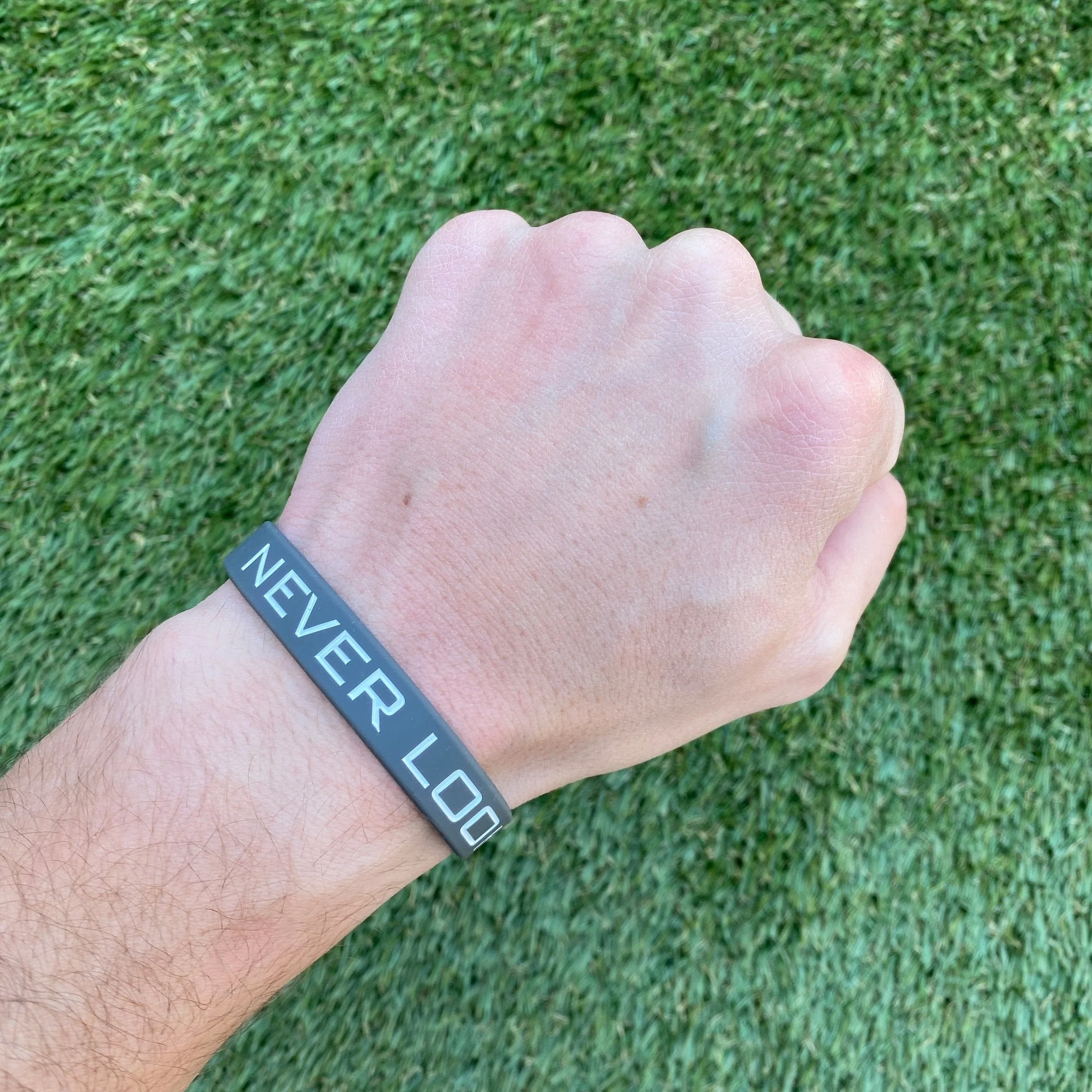 NEVER LOOK BACK Wristband - Image 2
