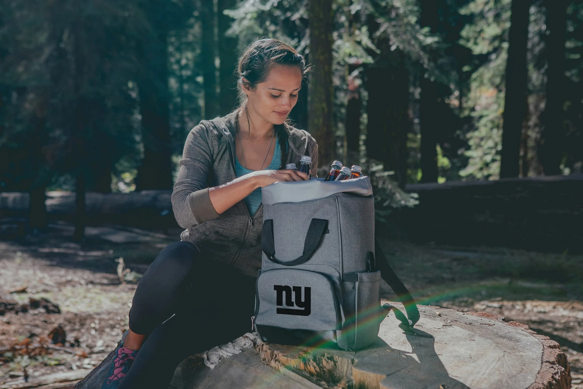 New York Giants On The Go Roll-Top Backpack Cooler - Image 2