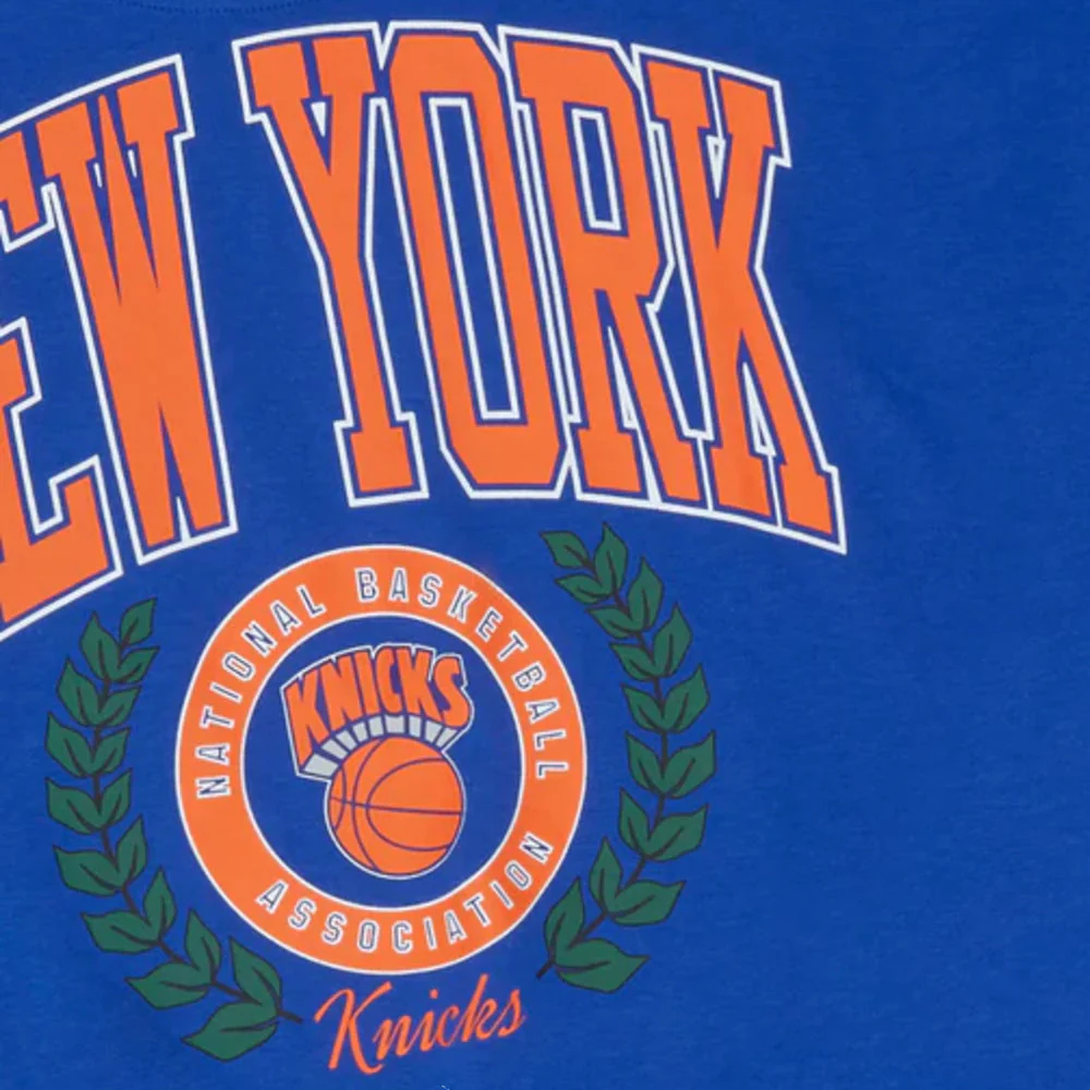 New York Knicks Women Logo Lightweight Crew Sweater - Image 2