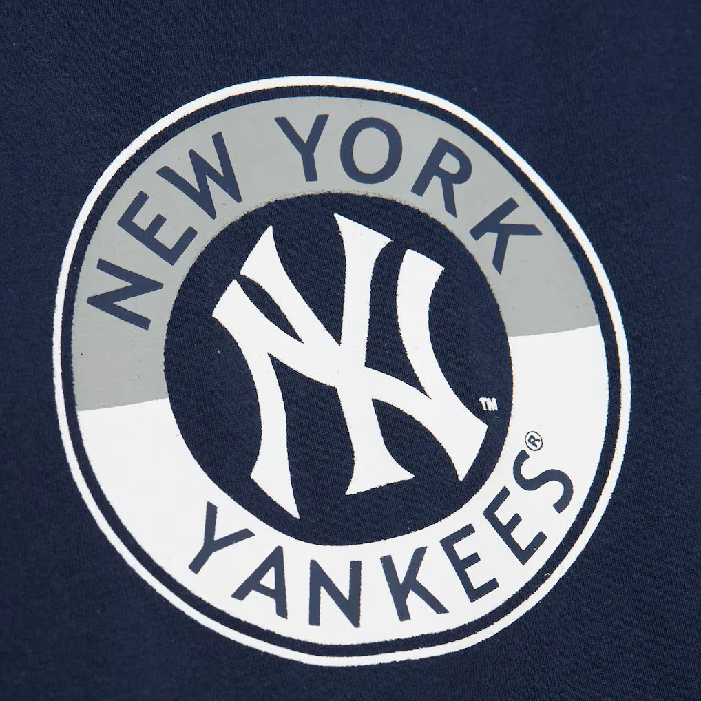 MLB New York Yankees Navy Double Clutch Premium Logo T-Shirt - Image 3