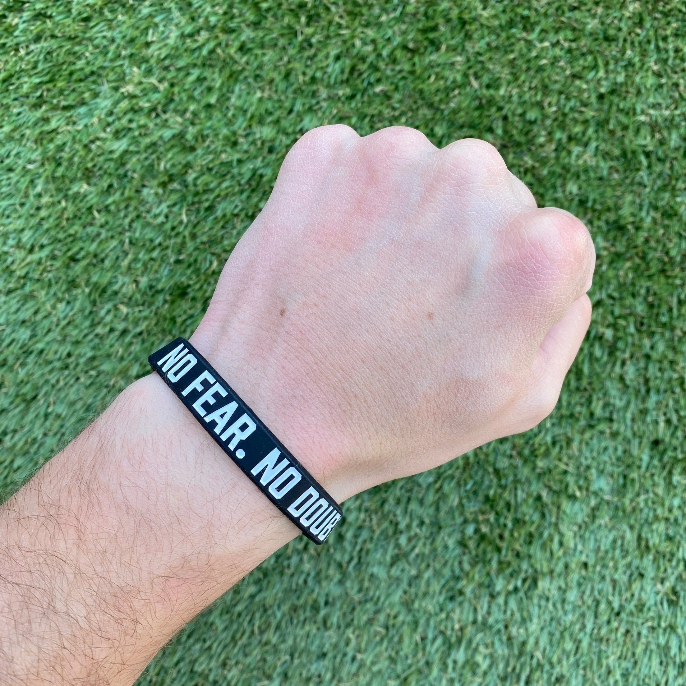 NO FEAR. NO DOUBT. NO WEAKNESS. Wristband - Image 2