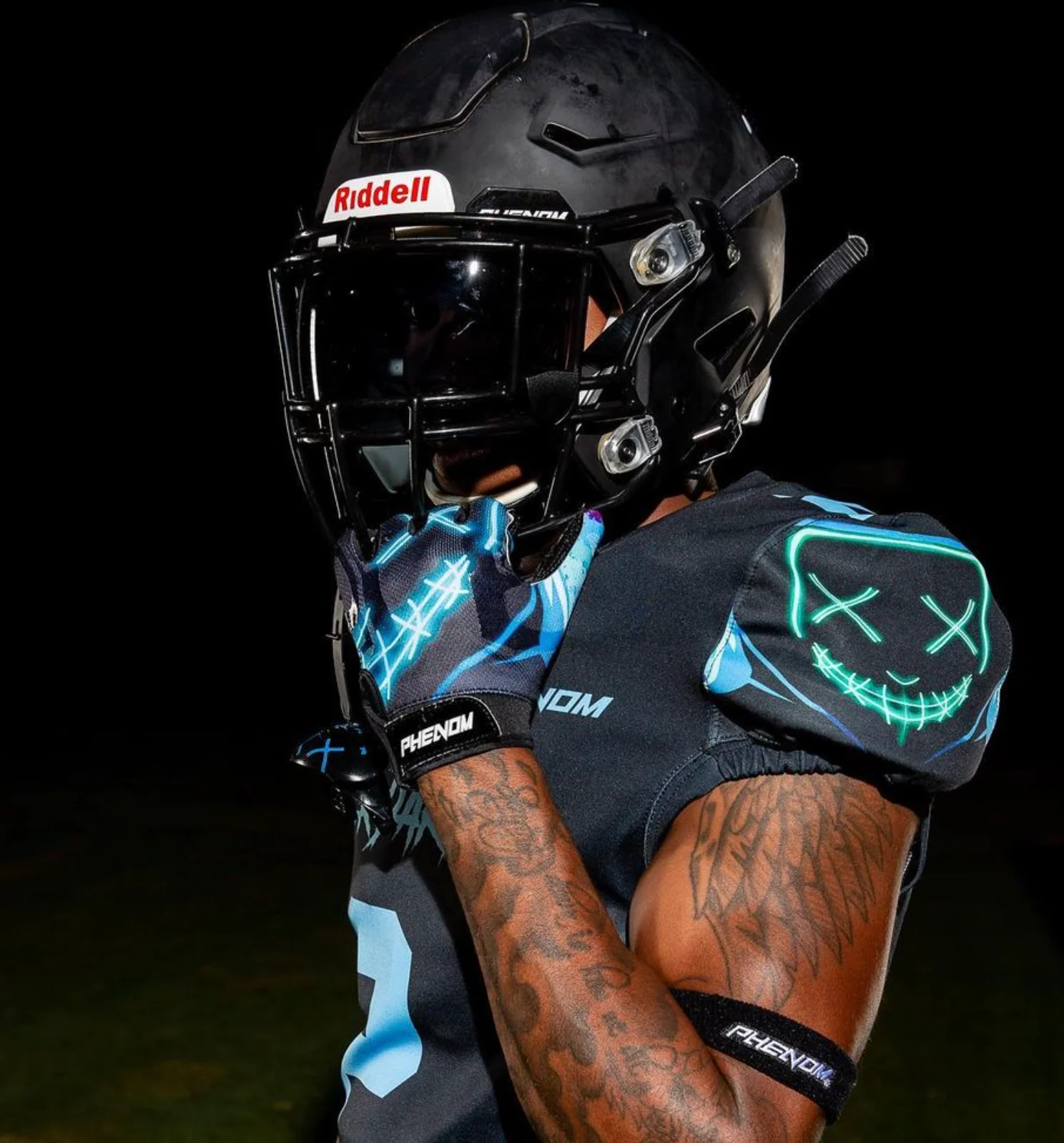 Phenom Elite AfterDark Football Gloves VPS1 - Image 4