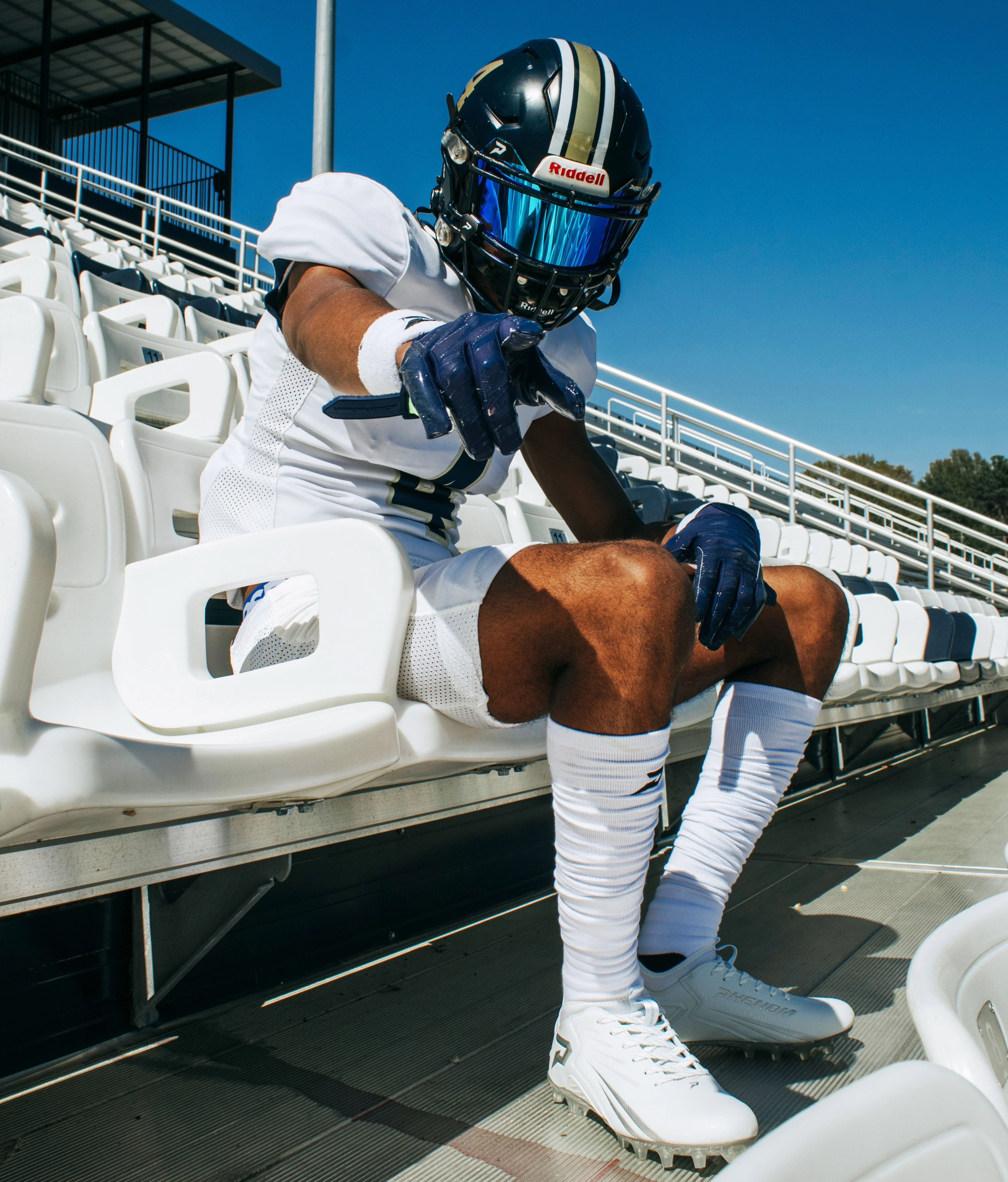 Quantum Speed: Football Cleats - White - Team Colors - Image 9