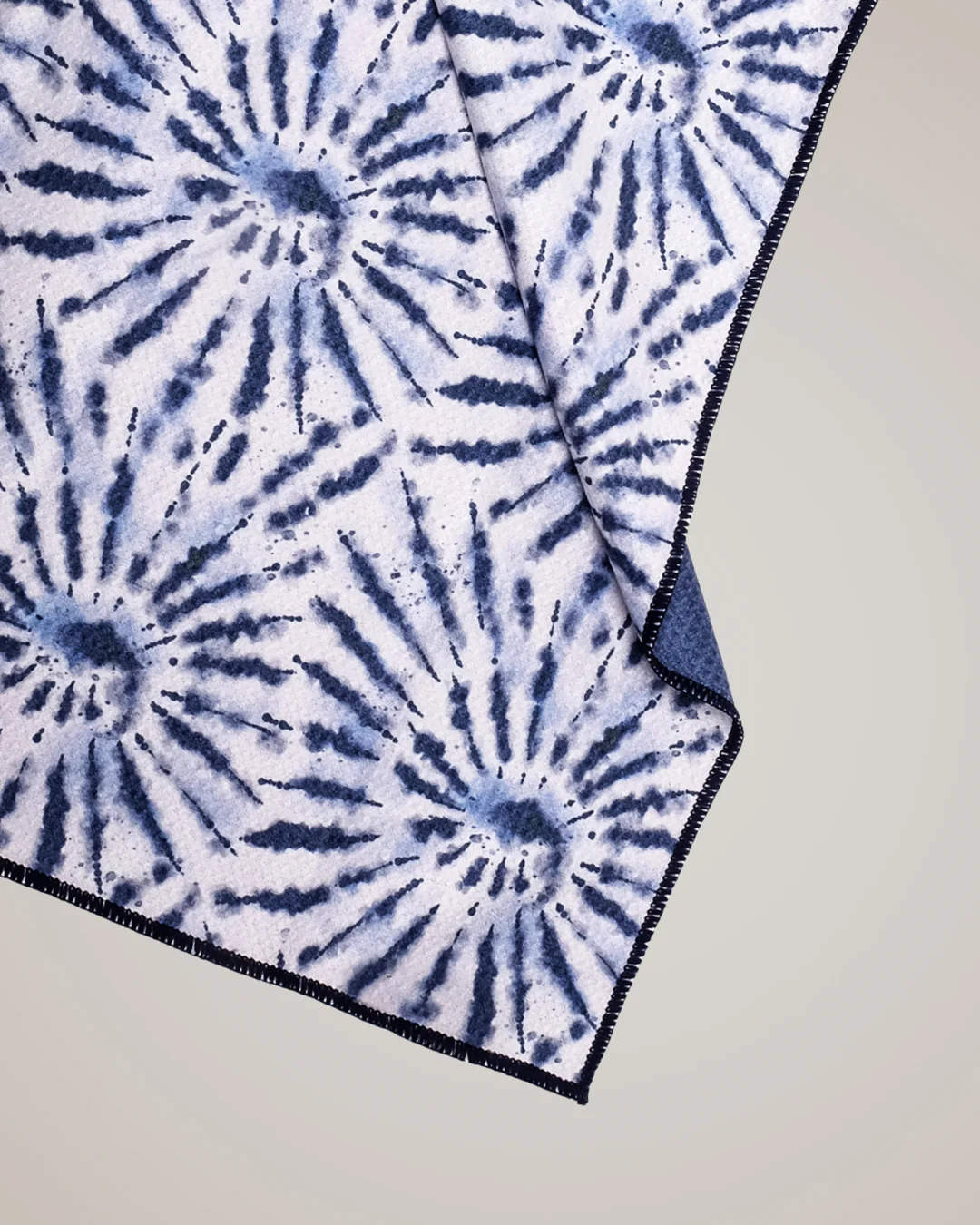 Shibori Quick-drying Towel - Image 2