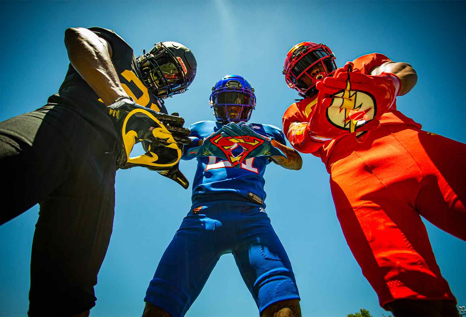 Superman Football Gloves VPS1 - Image 3