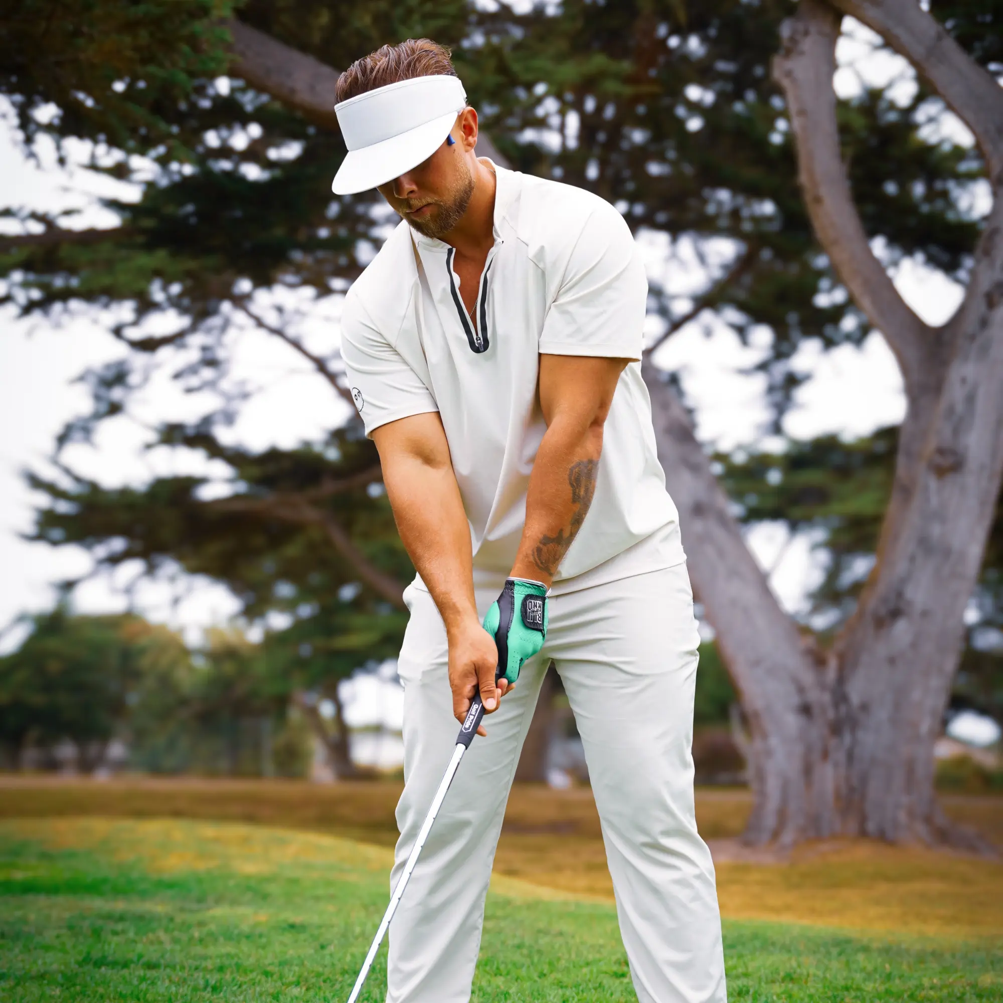 The 5th Avenue Golf Glove - Image 4