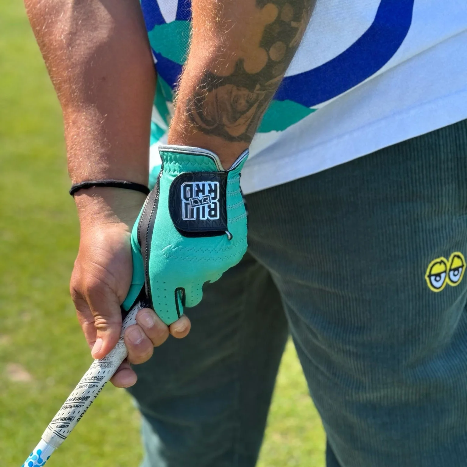 The 5th Avenue Golf Glove - Image 7