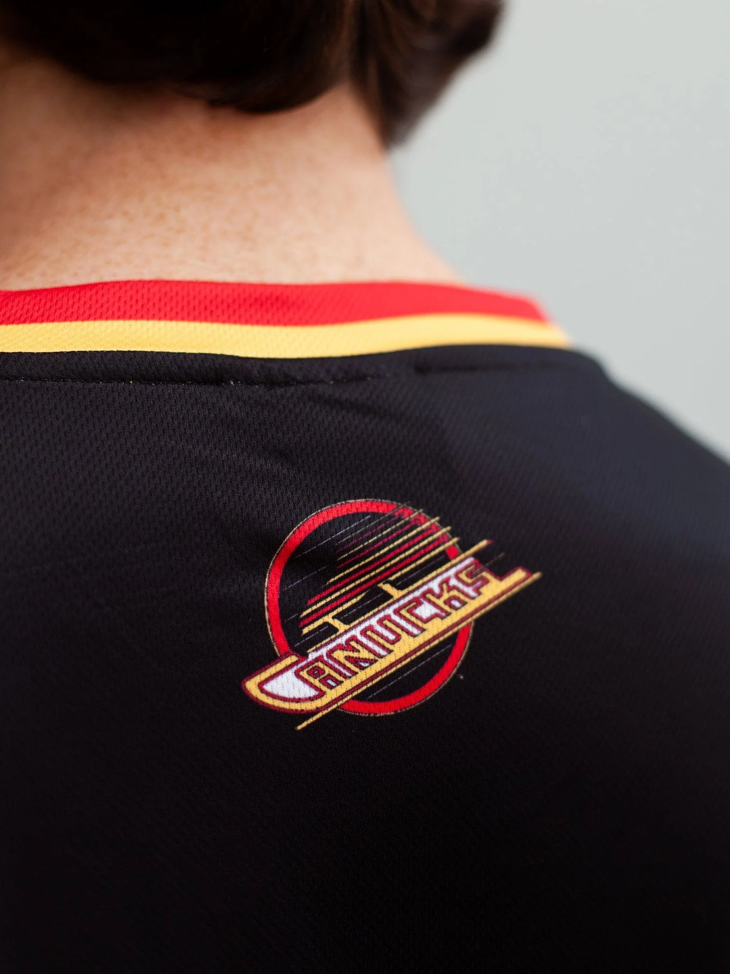 Vancouver Canucks Retro Alternate Hockey Tank - Image 3